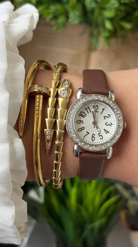 Vintage Merona Rhinestone Bezel Zigzag Dial Watch in Silver Tone Brown Leather Quartz #00943