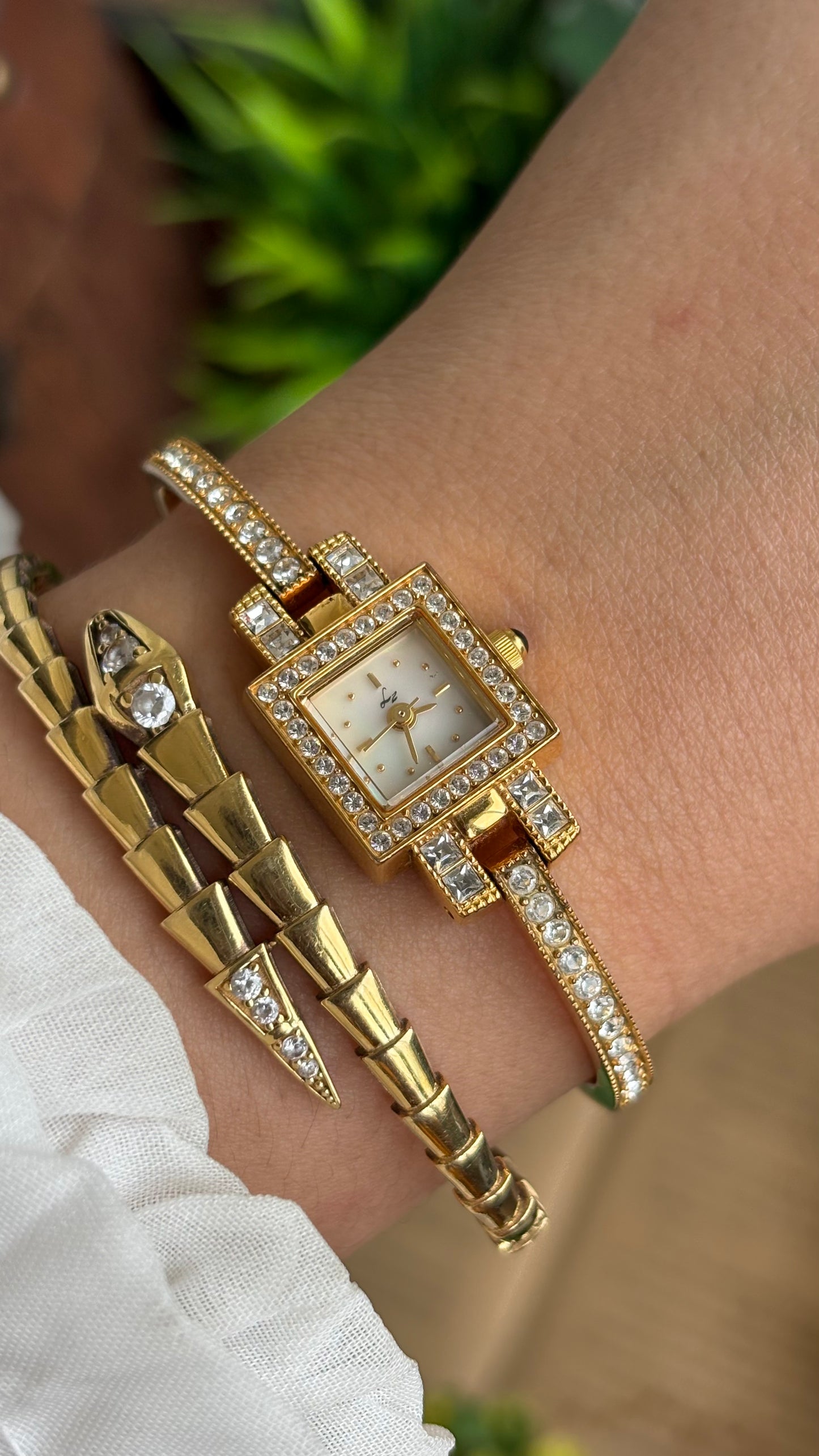 Vintage LZ Fine Jewelry Swiss Tennis Bracelet Watch in Gold Tone Mother of Pearl Dial