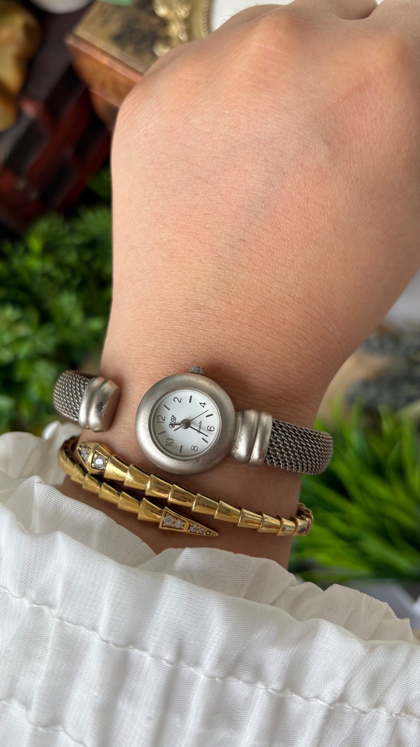 Vintage CB Mesh Bangle Watch in Silver Tone Quartz #00812
