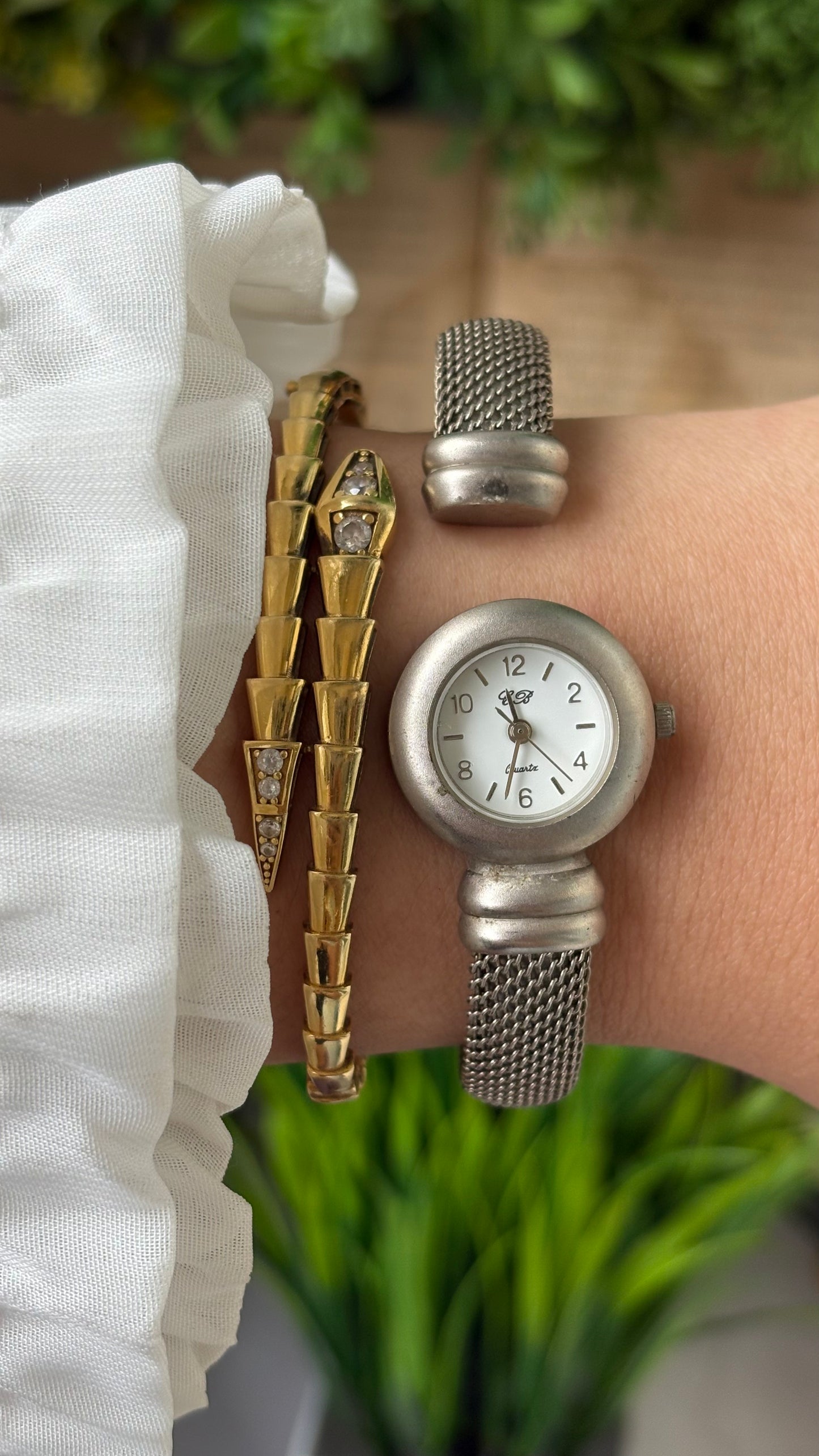 Vintage CB Mesh Bangle Watch in Silver Tone Quartz #00812