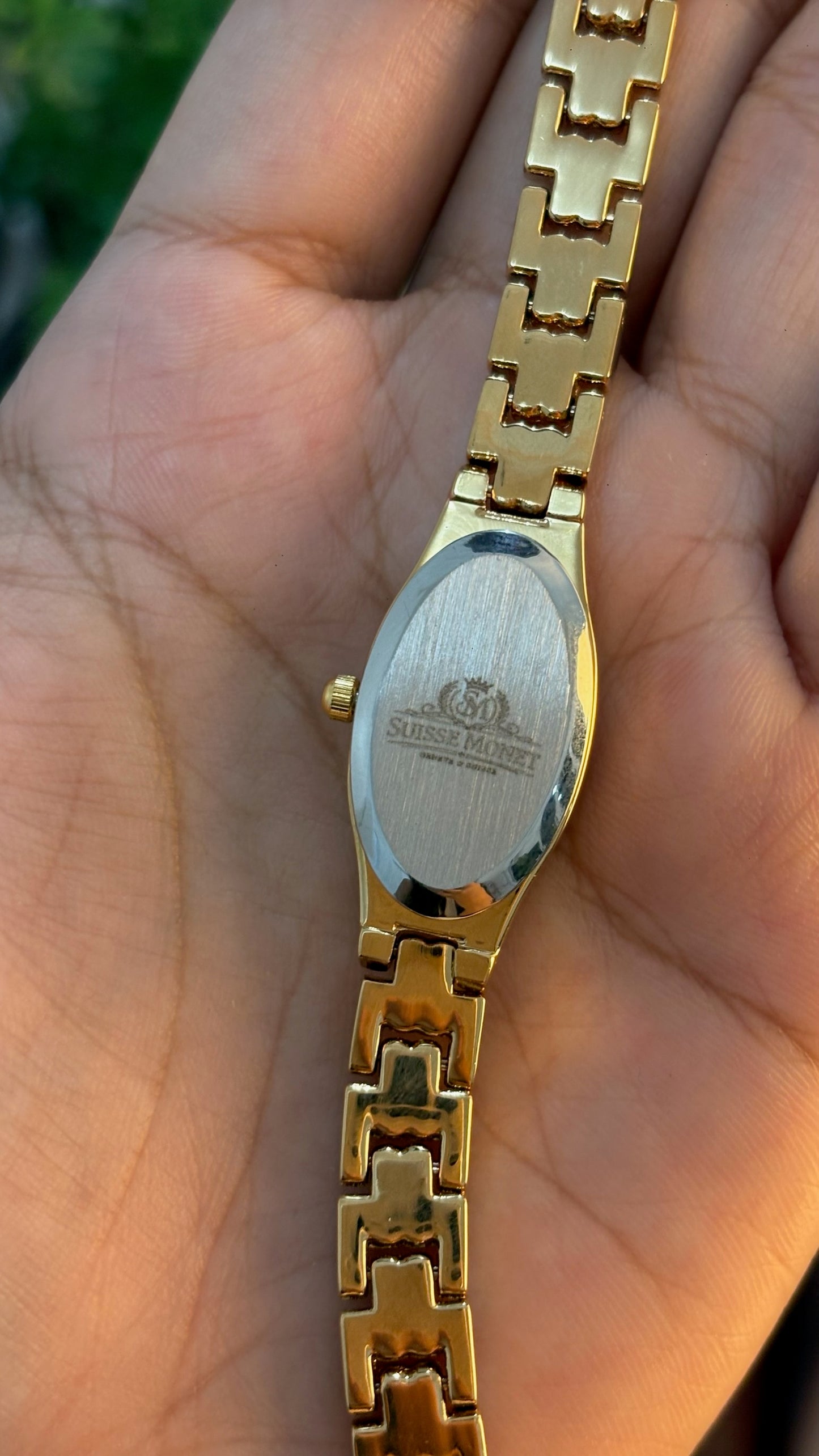 Rare Dainty Vintage Suisse Monet Slim Oval Classic Watch in Gold Tone Quartz Seiko XV00 Movement
