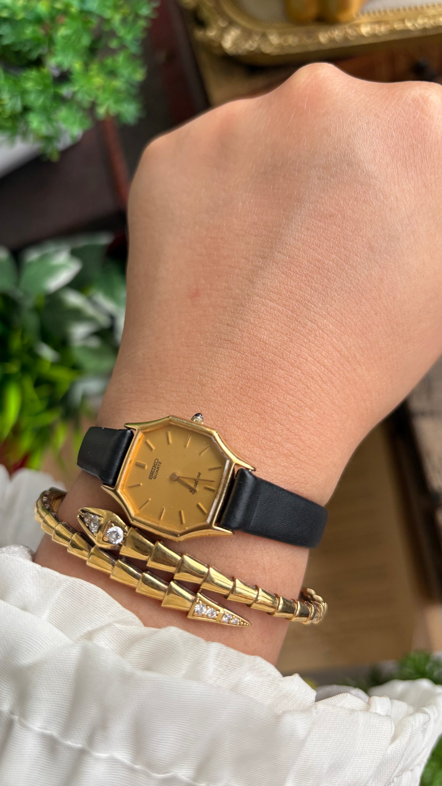 Vintage Seiko Exceline Watch in Black Leather Strap
