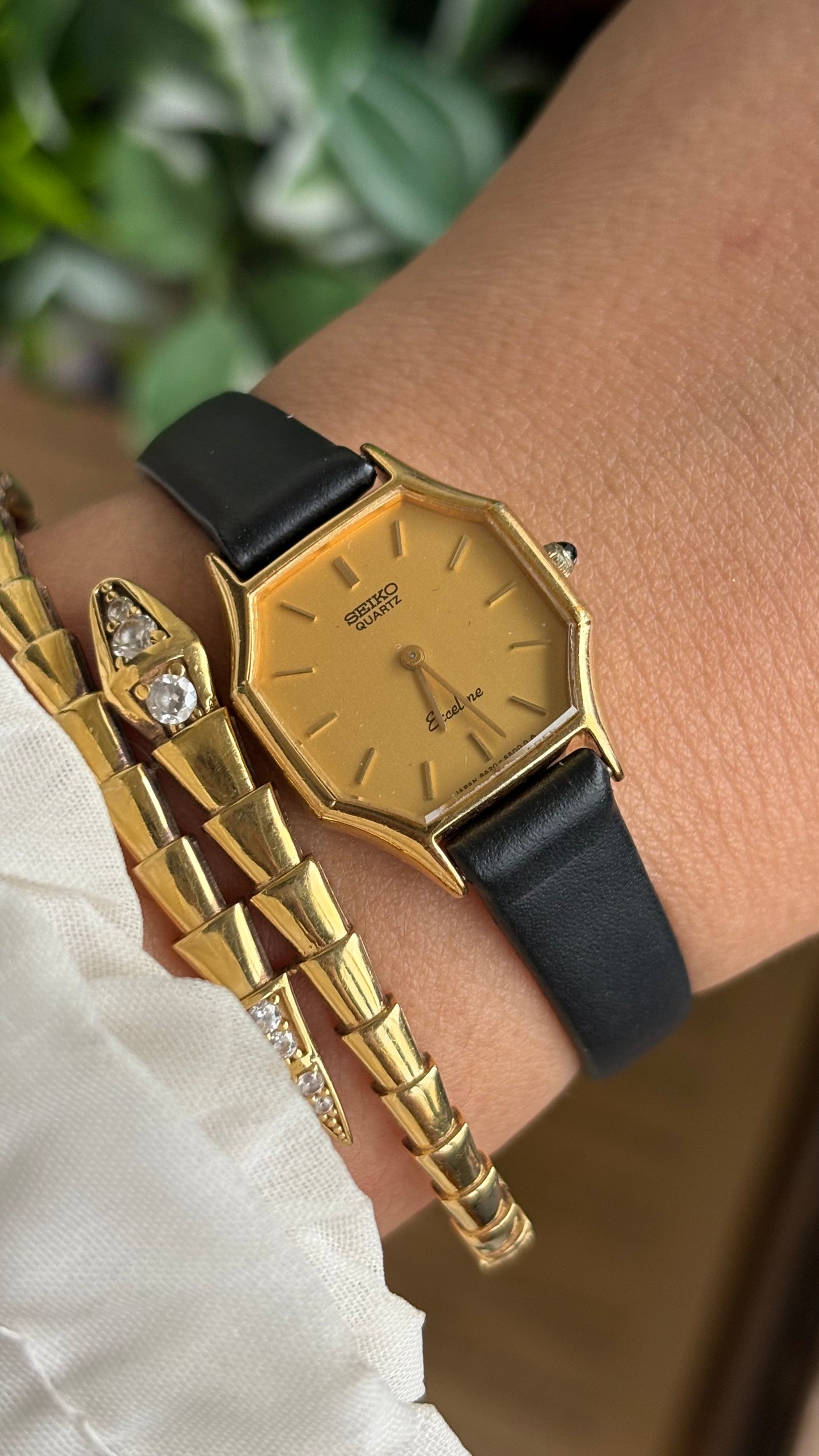 Vintage Seiko Exceline Watch in Black Leather Strap