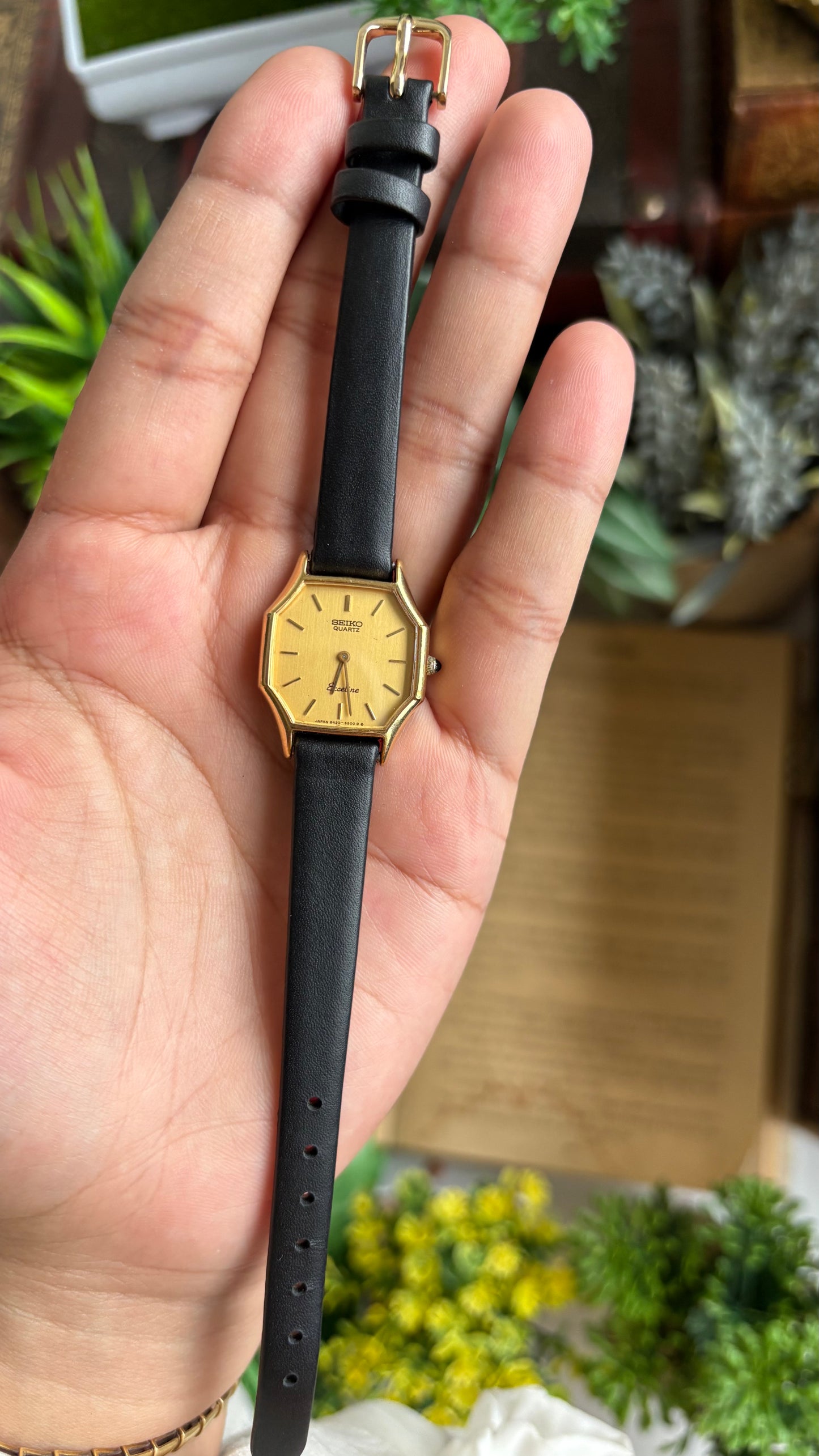 Vintage Seiko Exceline Watch in Black Leather Strap