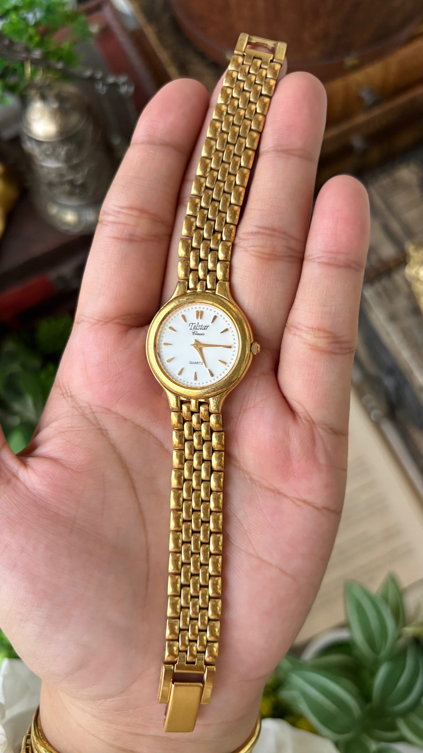 Vintage Telstar Classic Watch in Gold Tone Quartz