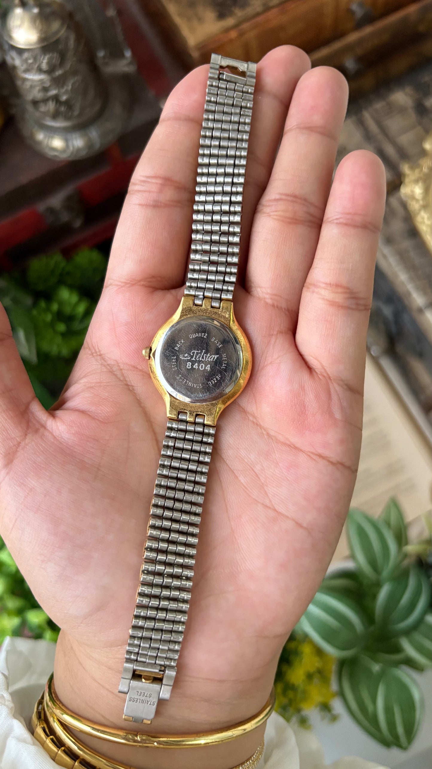 Vintage Telstar Classic Watch in Gold Tone Quartz