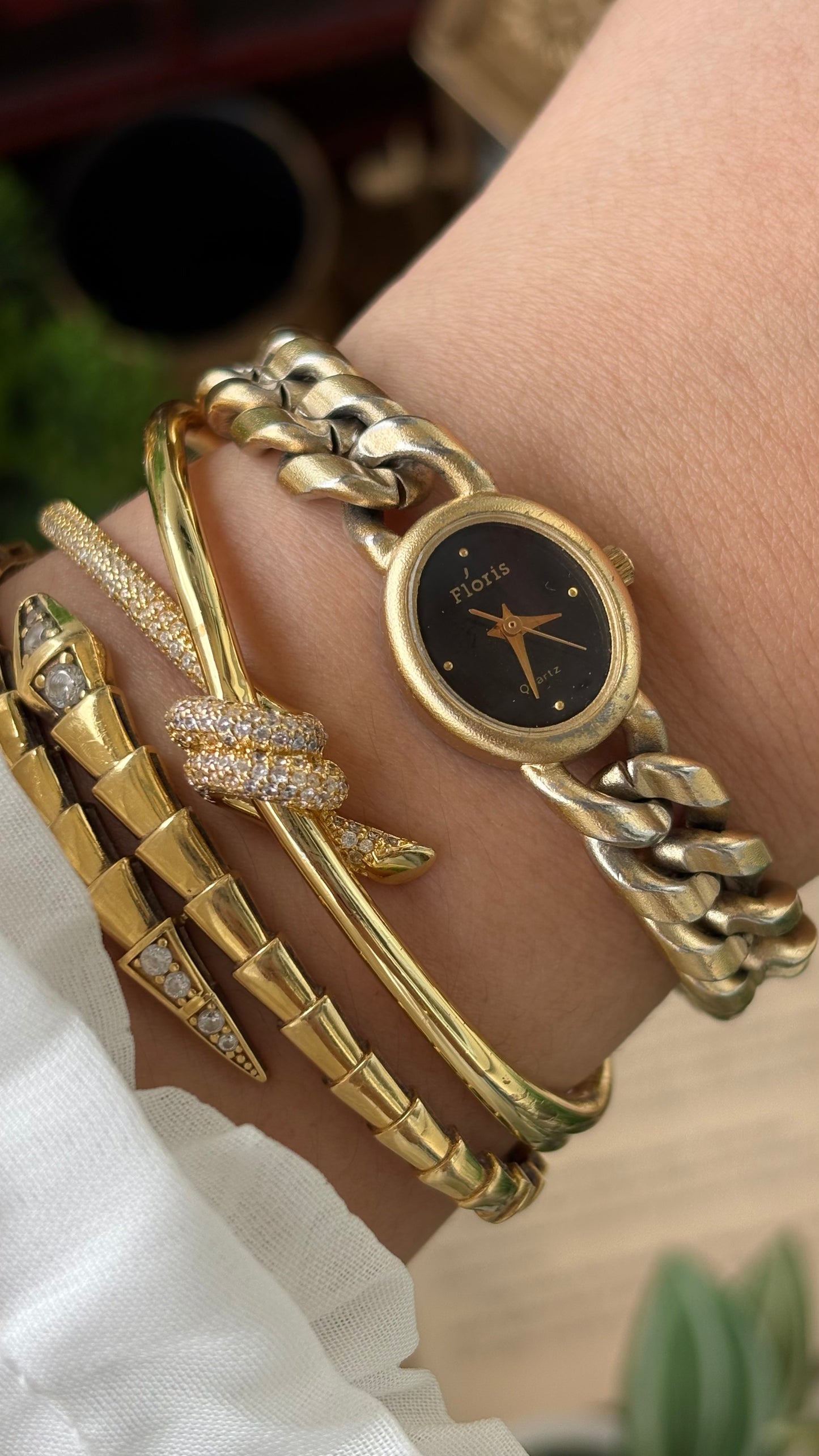 Vintage Floris Chain Watch in Gold Tone Black Dial Quartz