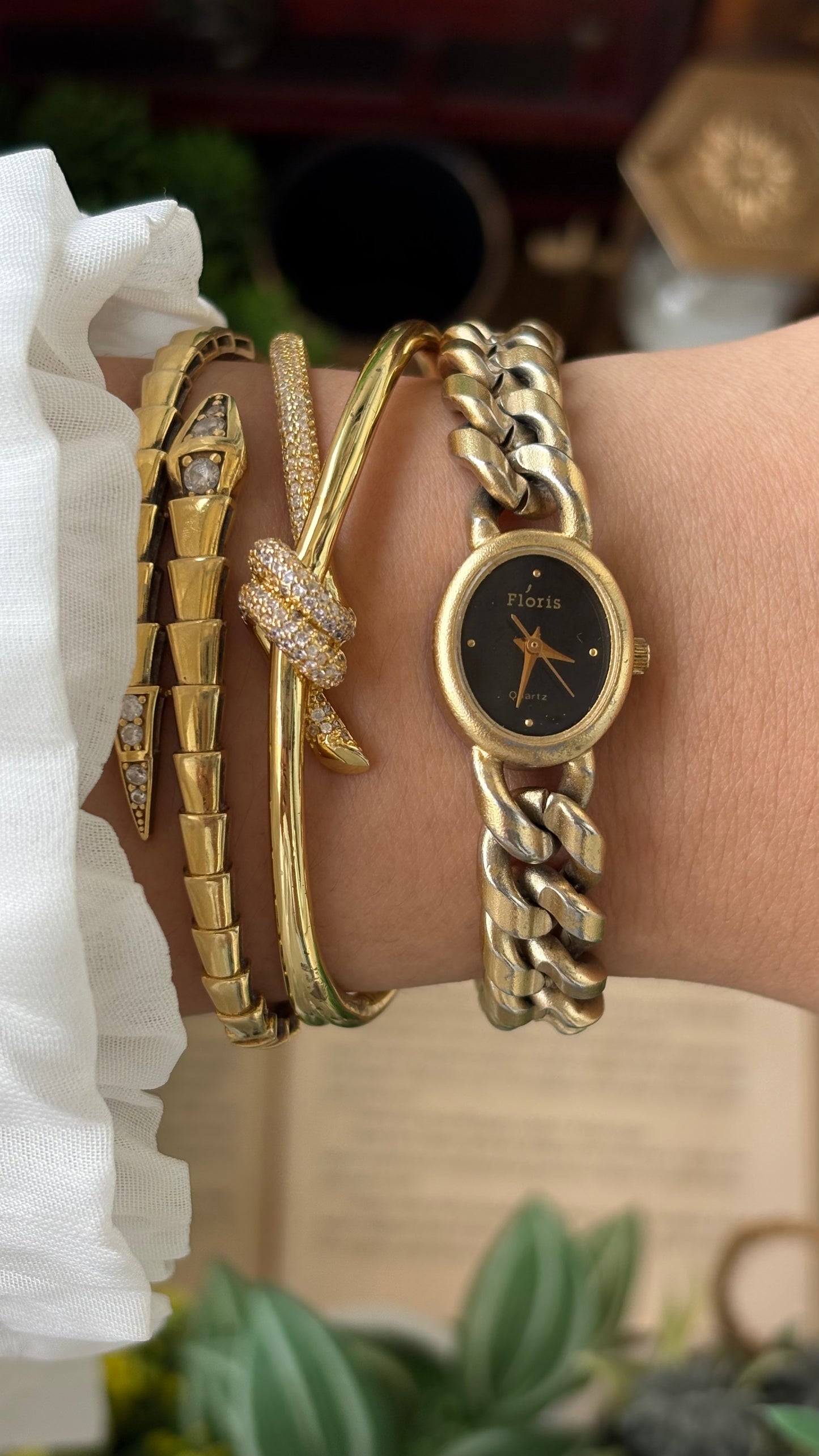 Vintage Floris Chain Watch in Gold Tone Black Dial Quartz