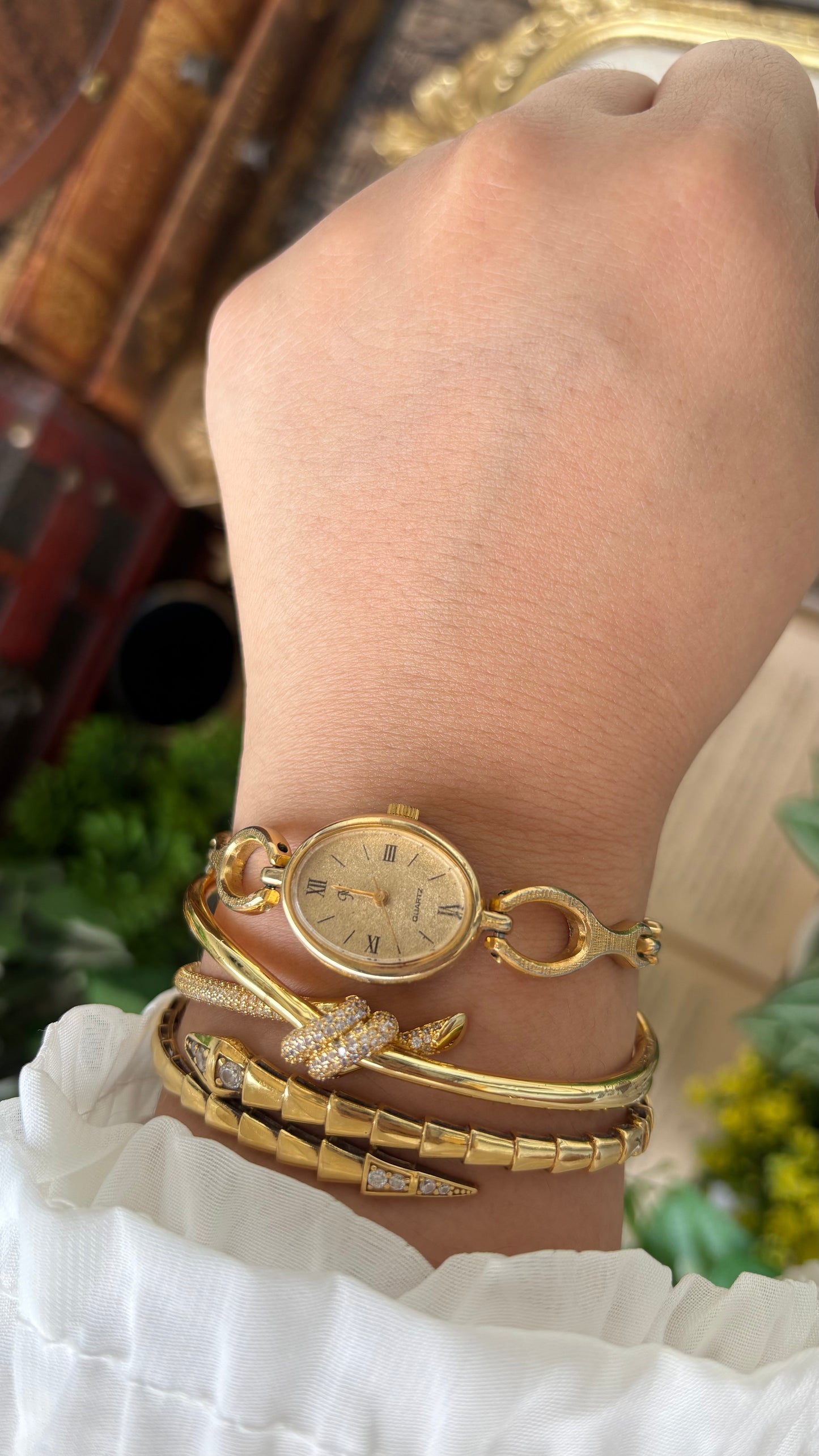 Vintage Dainty Citizen Noevir Bracelet Watch in Gold Tone Quartz
