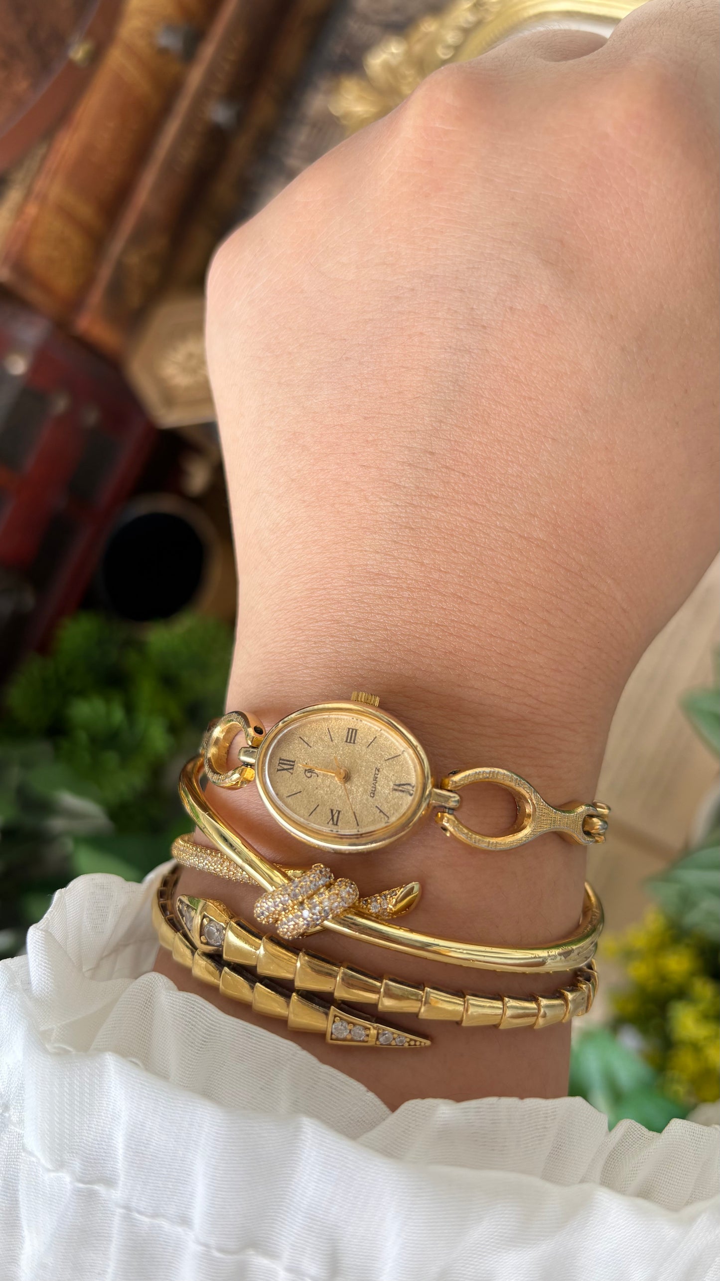 Vintage Dainty Citizen Noevir Bracelet Watch in Gold Tone Quartz