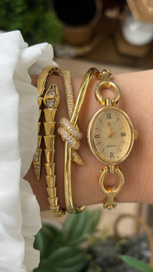 Vintage Dainty Citizen Noevir Bracelet Watch in Gold Tone Quartz