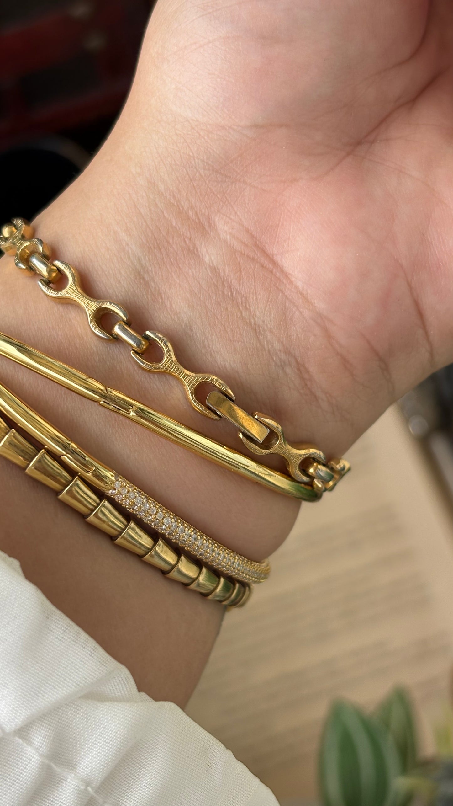 Vintage Dainty Citizen Noevir Bracelet Watch in Gold Tone Quartz