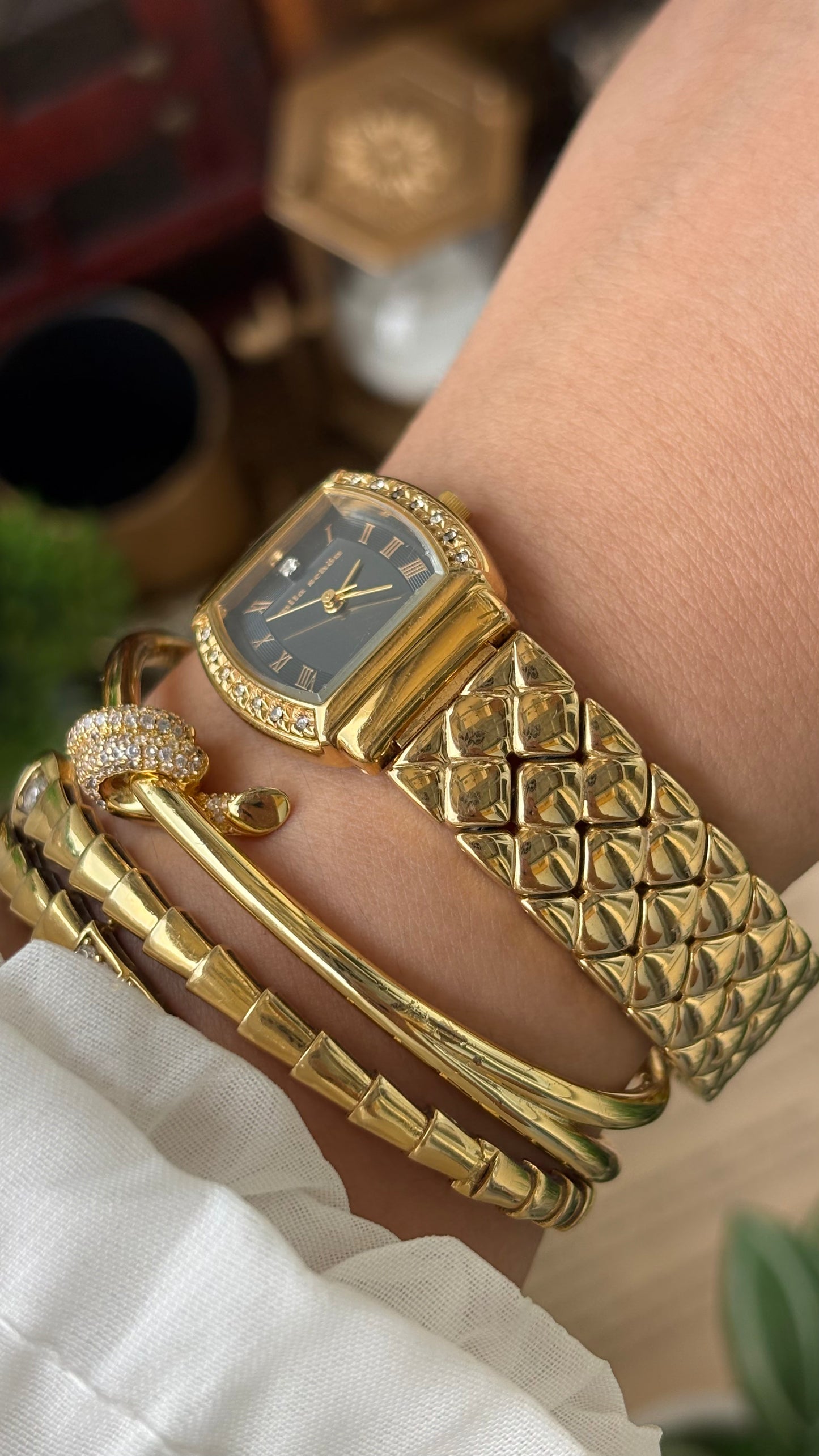 Vintage Mila Schon Watch in Gold Tone Franck Muller Inspired Quartz Quilted Bracelet